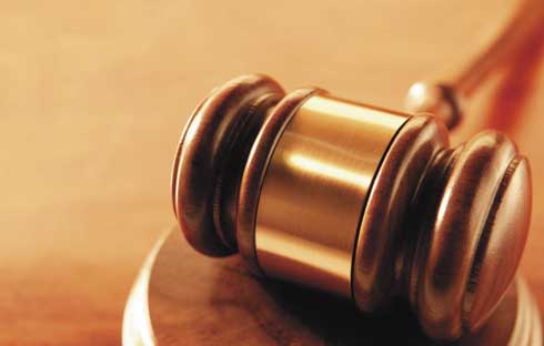 Justiça suspende licitação para confecção de CNH no Detran